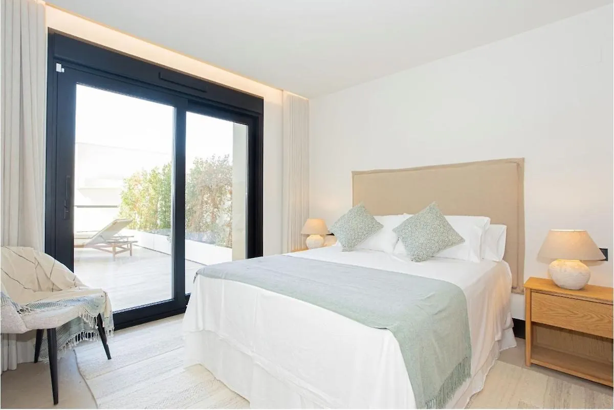 New Modern 3 Bedrooms Apartment With Ocean Views Марбелья