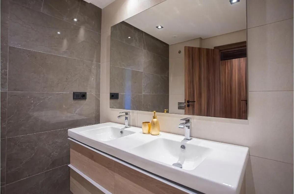 New Modern 3 Bedrooms Apartment With Ocean Views Марбелья 0*,