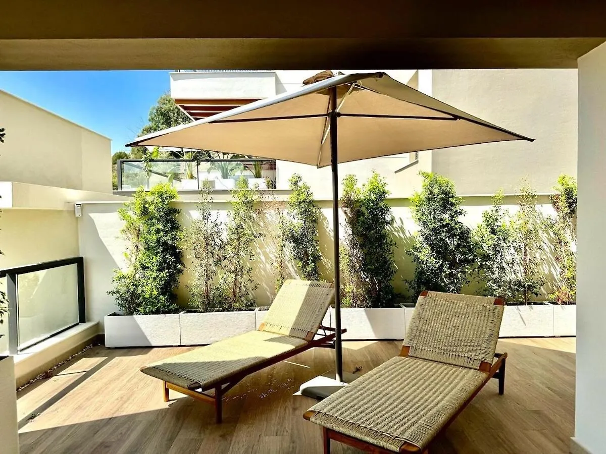 New Modern 3 Bedrooms Apartment With Ocean Views 마르베야